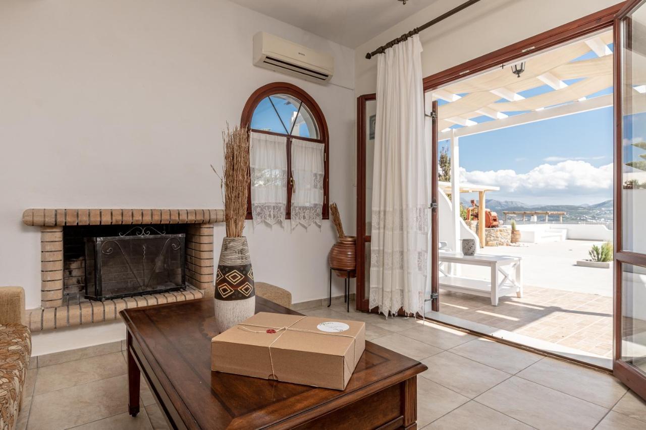 Of Roses In Naxos - Private With Pool *