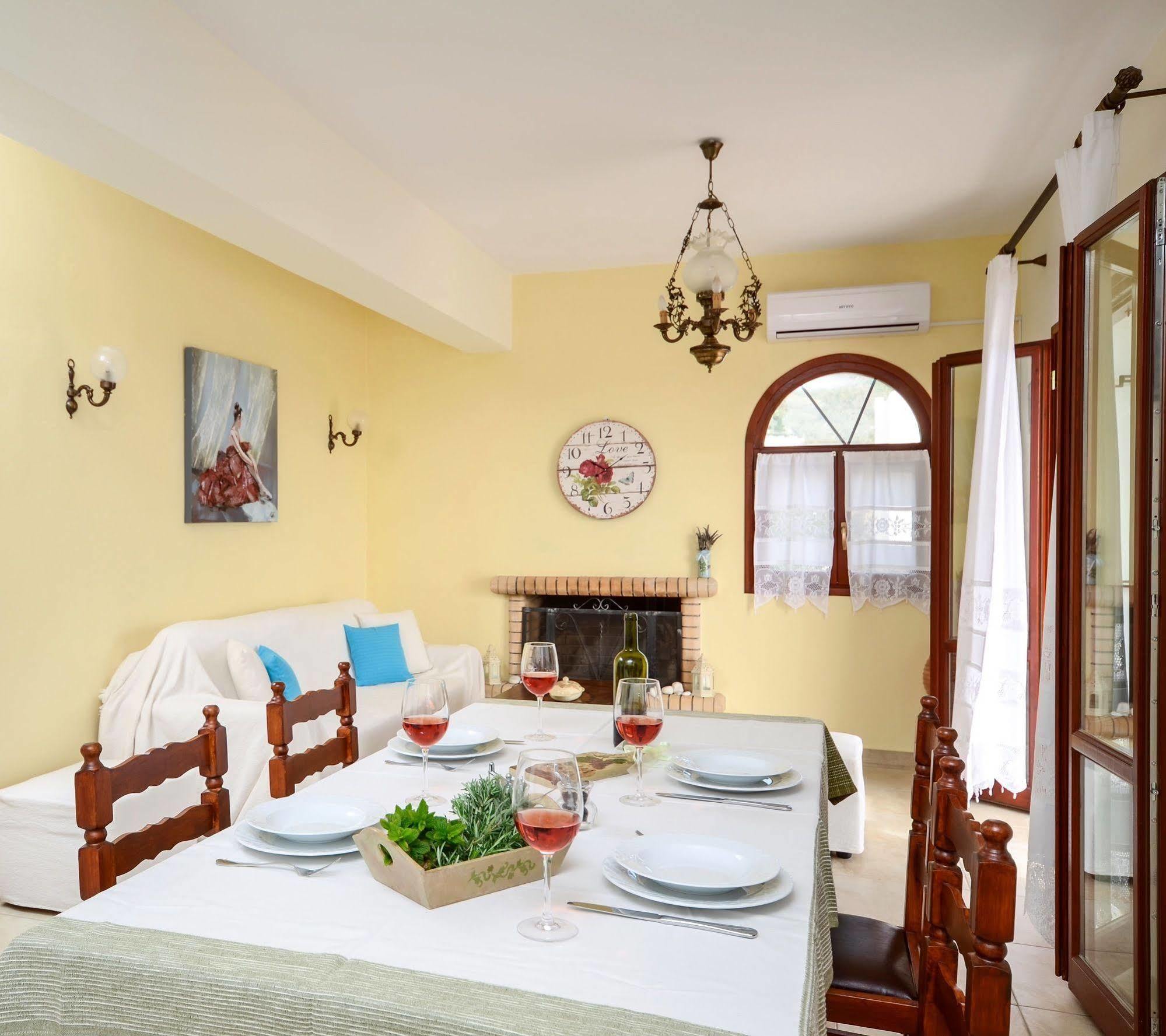 Villa Of Roses In Naxos - Private With Pool *