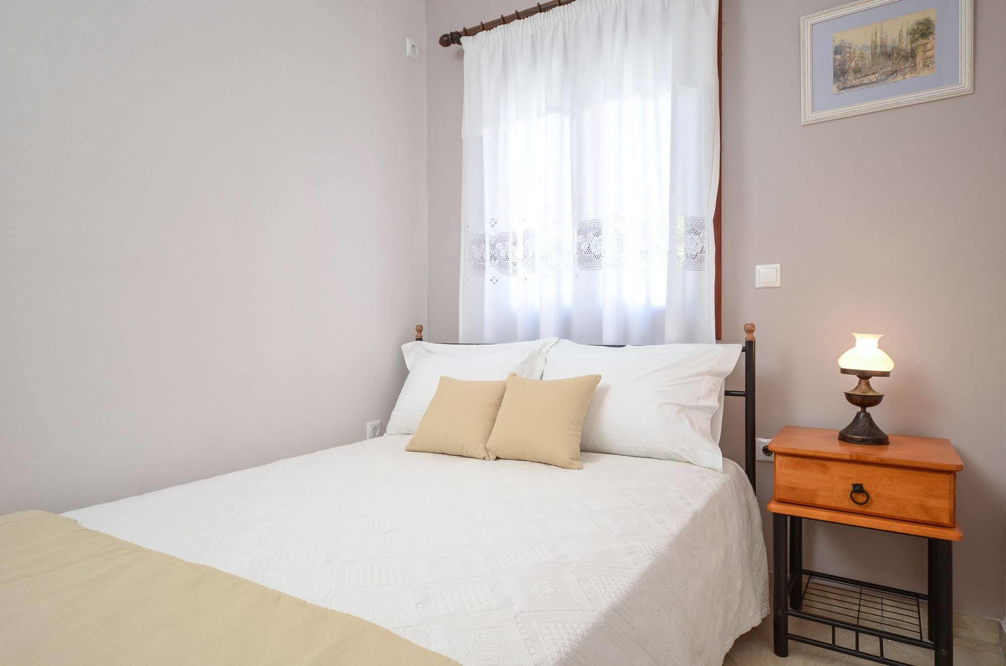 Of Roses In Naxos - Private With Pool Villa